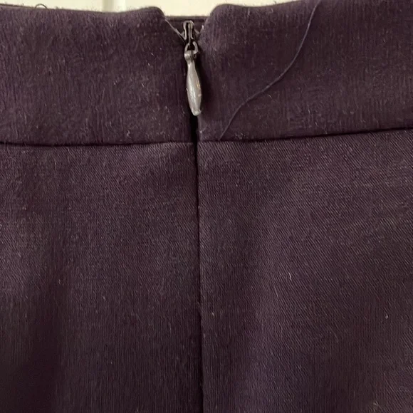 Tahari size 14 skirt and jacket in eggplant purple - Picture 8 of 9